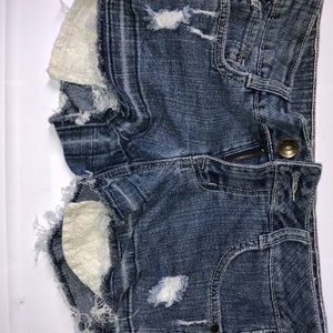 Frayed L.E.I shorts